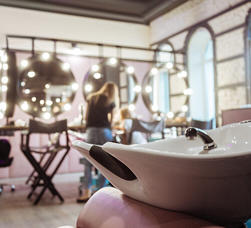 luxury beauty salon in dubai